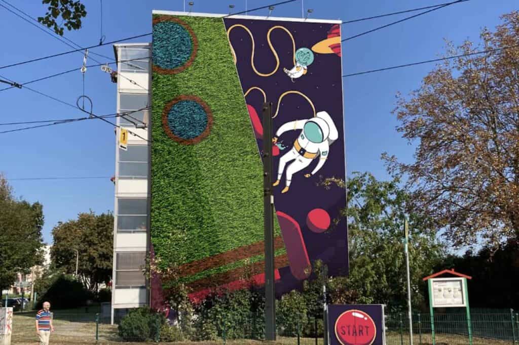 Hausgiebelbegrünung_Olvenstedter-Platz