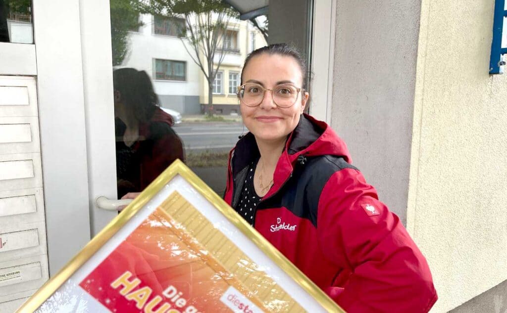 Wir überraschen treue Mitglieder | DSW-Aktion "Die Goldenen Hausschuhe"