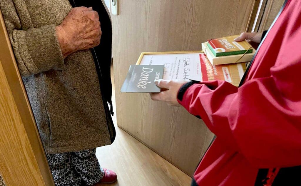 Treue Mitgliedschaft wird belohnt | DSW-Aktion "Die Goldenen Hausschuhe"
