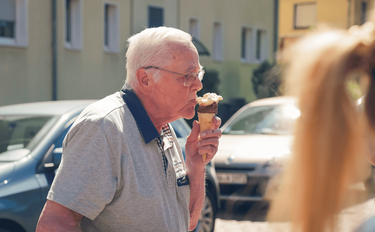 DSW-Hausbesuch-Eiswagen-Stadtfeld-Ost-BB-06