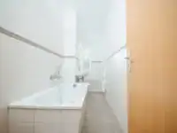 Bad mit Wanne