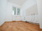 Küche mit Fenster - Musterbild - Schöne 3-Raumwohnung im Lieblingskiez