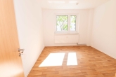 Ihre neue Traumwohnung in der Willi-Bredel-Straße 7 - 2-Raumwohnung mit Balkon – Nähe Florapark