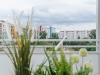 Balkonaussicht - Musterbild - Diese 3-Raumwohnung kann Ihnen gehören!