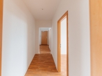 Großer Flur - Musterbild - Diese 3-Raumwohnung kann Ihnen gehören!