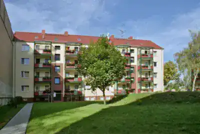 4-Raumwohnung mit Balkon, 39106 Magdeburg, Wohnung
