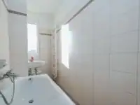 Badezimmer mit Wanne