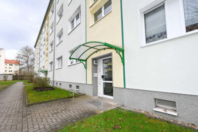 Lichtdurchflutete 2-Raumwohnung mit Blick ins Grüne, 39108 Magdeburg, Wohnung