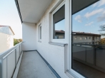 Musterfoto - Balkon - Ihr neues Zuhause mit schönem & kinderfreundlichem Innenhof