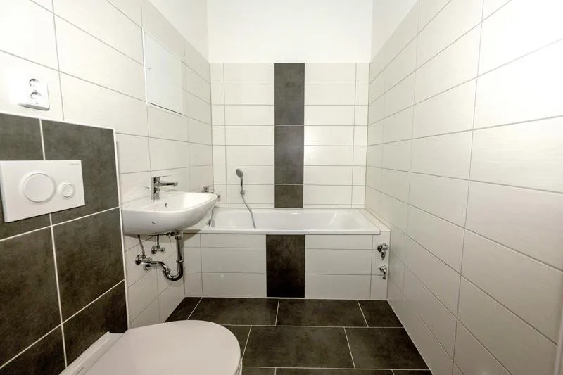 Bad mit Wanne