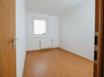 zweites helles Nebenzimmer mit Ausblick - 3-Raumwohnung mit Wohnküche