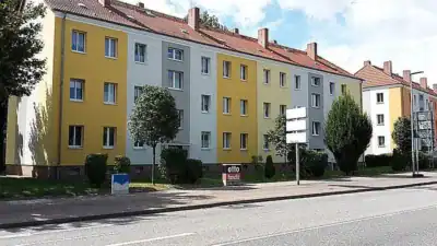 Toll geschnittene 3-Raumwohnung in Stadtfeld Ost mit Balkon, 39108 Magdeburg, Wohnung